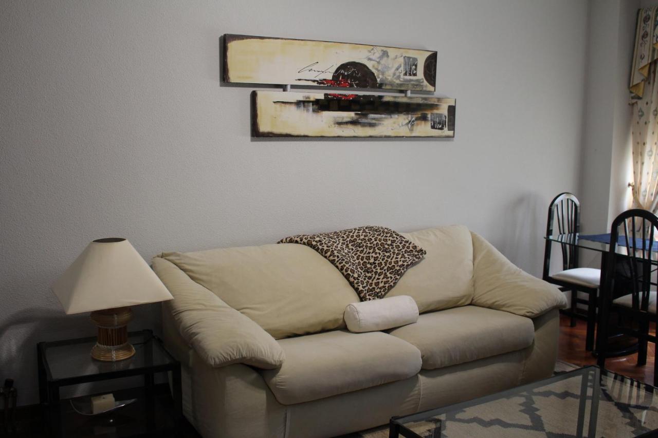 Apartamento Centrico En Monforte De Lemos - No Wifi - Parking Privado ภายนอก รูปภาพ